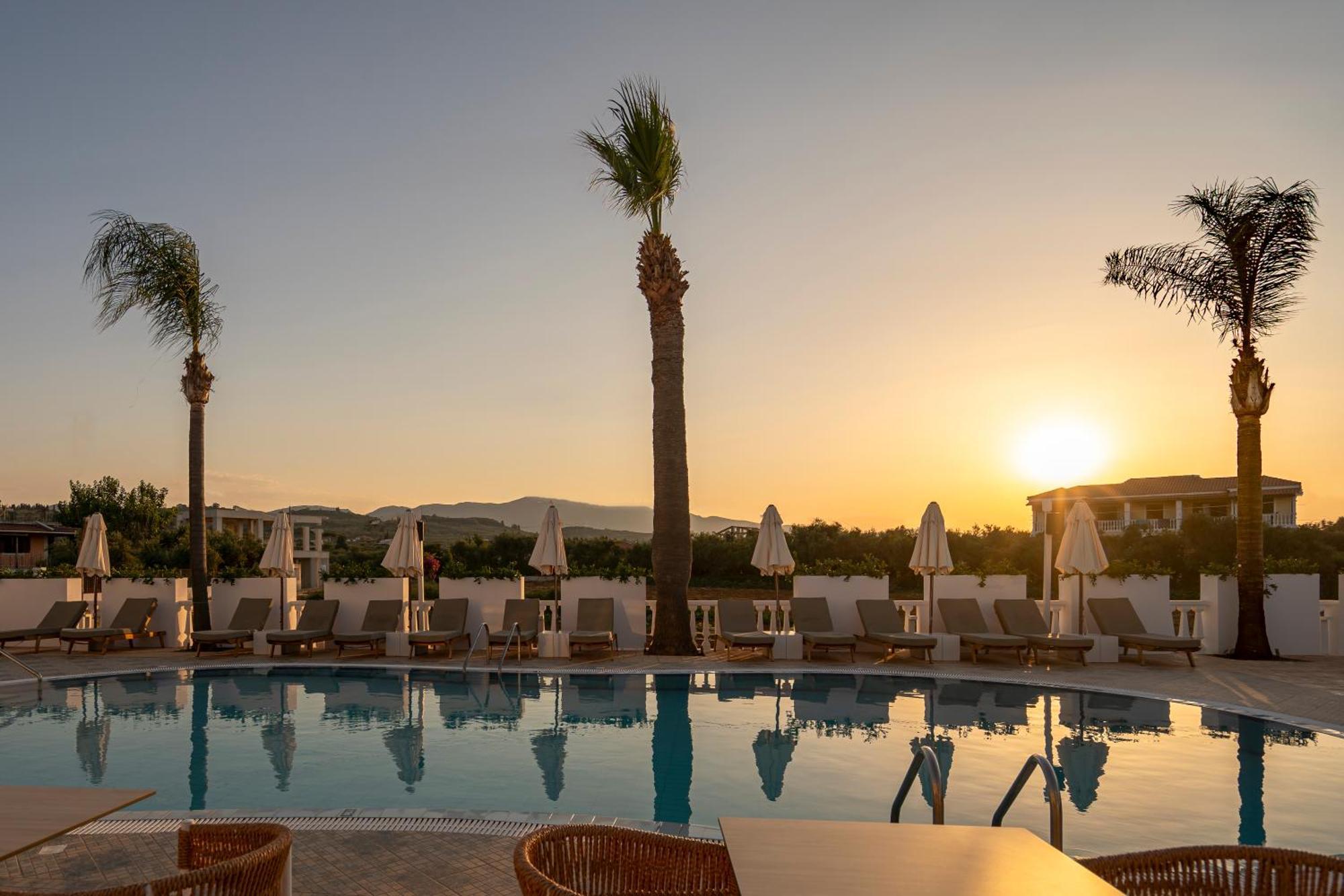 Arkadia Hotel Kypseli Ngoại thất bức ảnh