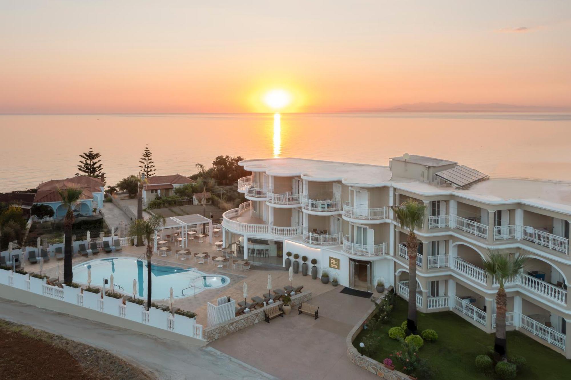 Arkadia Hotel Kypseli Ngoại thất bức ảnh